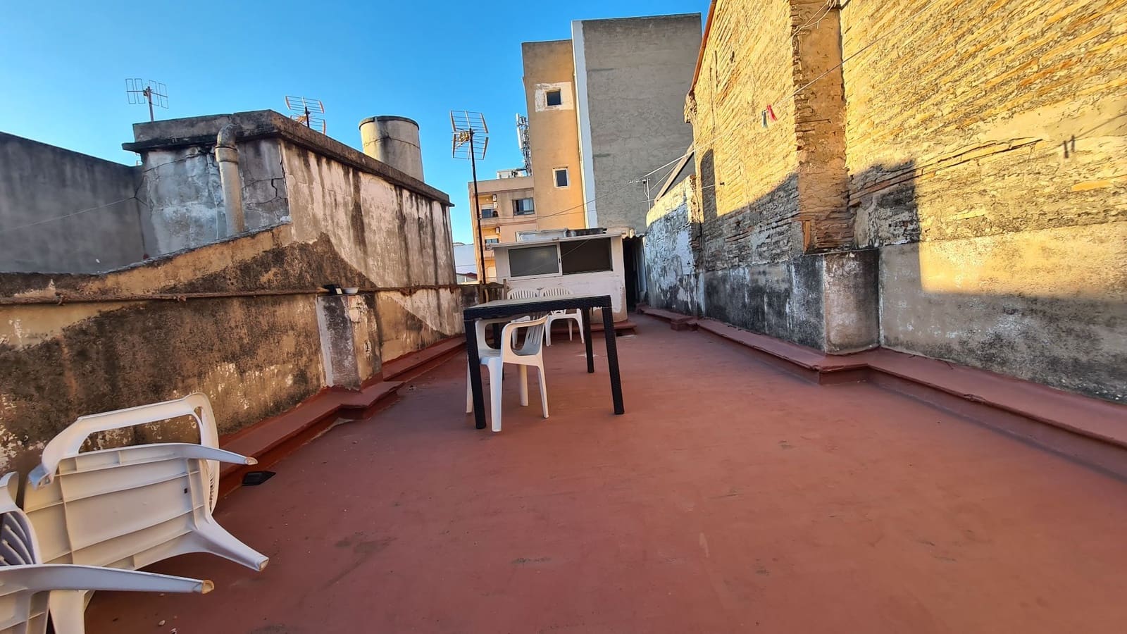 4 makuuhuone Omakotitalo myytävänä paikassa Piles - 110 000 € (Ref: 9682347)