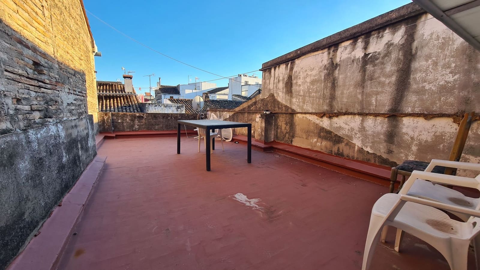 4 makuuhuone Omakotitalo myytävänä paikassa Piles - 110 000 € (Ref: 9682347)