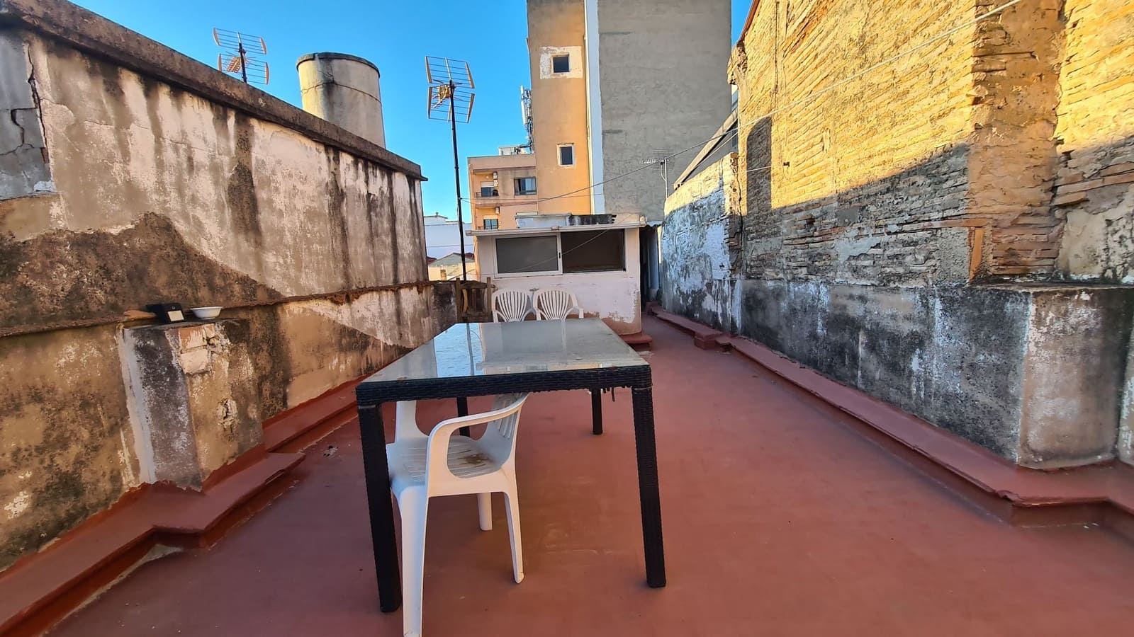 4 makuuhuone Omakotitalo myytävänä paikassa Piles - 110 000 € (Ref: 9682347)