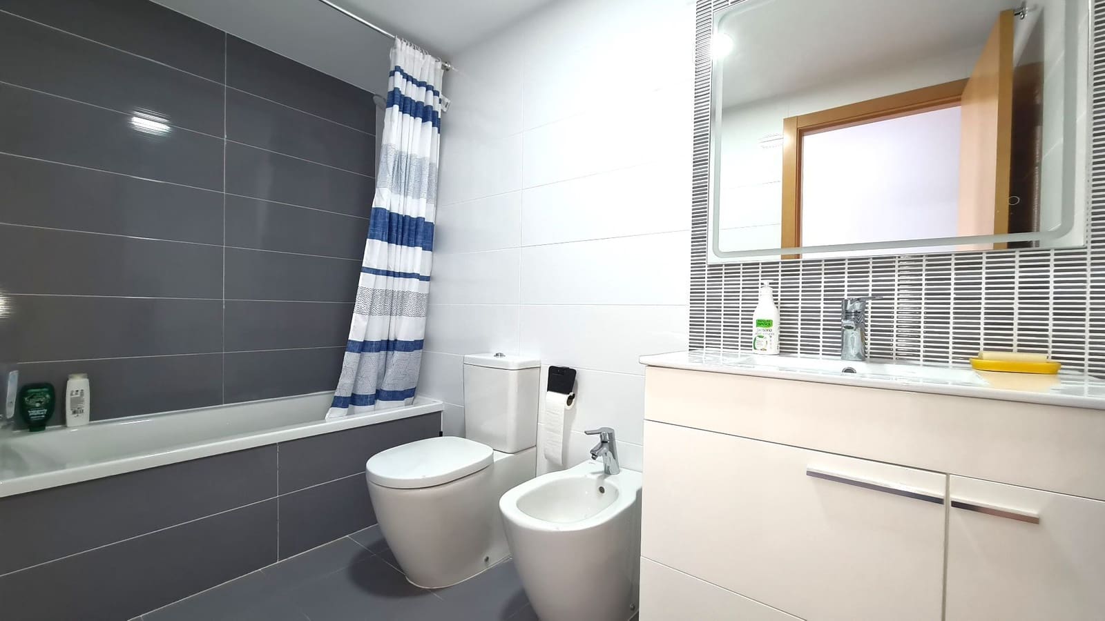 2 sypialnia Apartament na sprzedaż w Piles z basenem garażem - 190 000 € (Ref: 9782956)