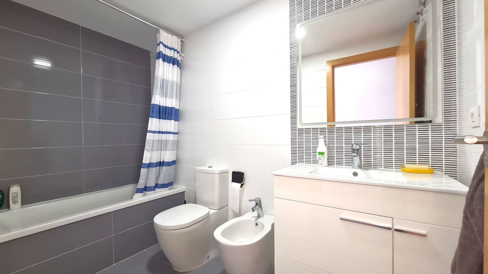 2 sypialnia Apartament na sprzedaż w Piles z basenem garażem - 190 000 € (Ref: 9782956)