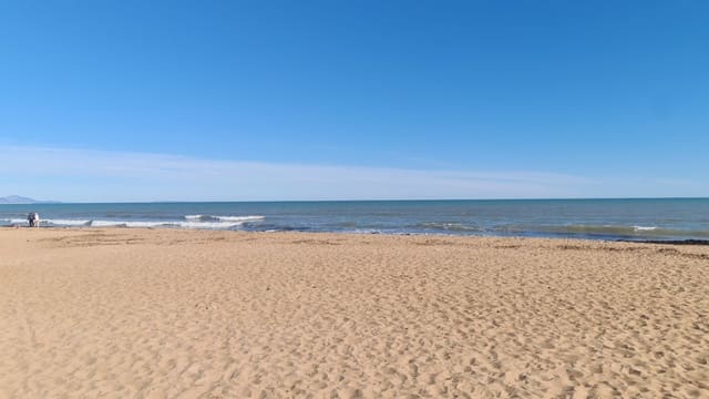 2 sypialnia Apartament na sprzedaż w Piles z basenem garażem - 190 000 € (Ref: 9782956)