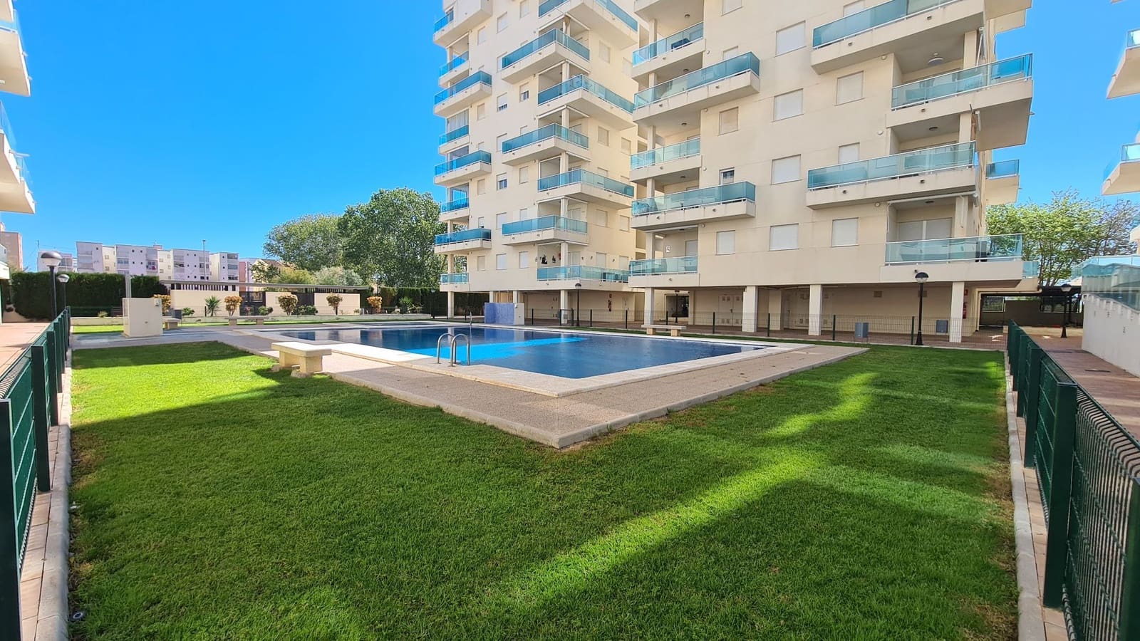 2 sypialnia Apartament na sprzedaż w Piles z basenem garażem - 190 000 € (Ref: 9782956)