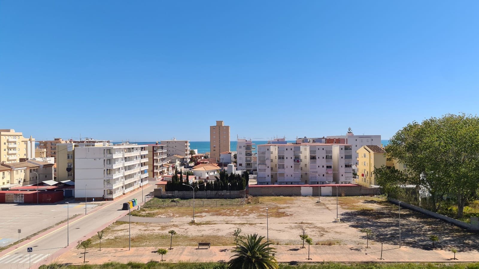 2 sypialnia Apartament na sprzedaż w Piles z basenem garażem - 190 000 € (Ref: 9782956)