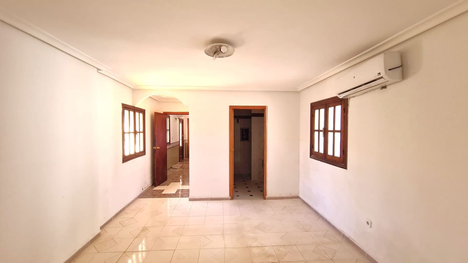 14 soveværelse Finca/Landehus til salg i Denia med garage - € 1.250.000 (Ref: 9796125)