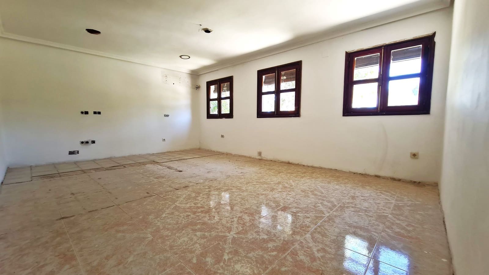 14 soveværelse Finca/Landehus til salg i Denia med garage - € 1.250.000 (Ref: 9796125)