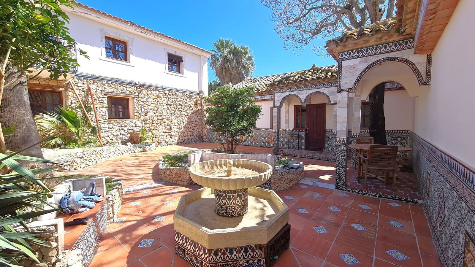 14 soveværelse Finca/Landehus til salg i Denia med garage - € 1.250.000 (Ref: 9796125)