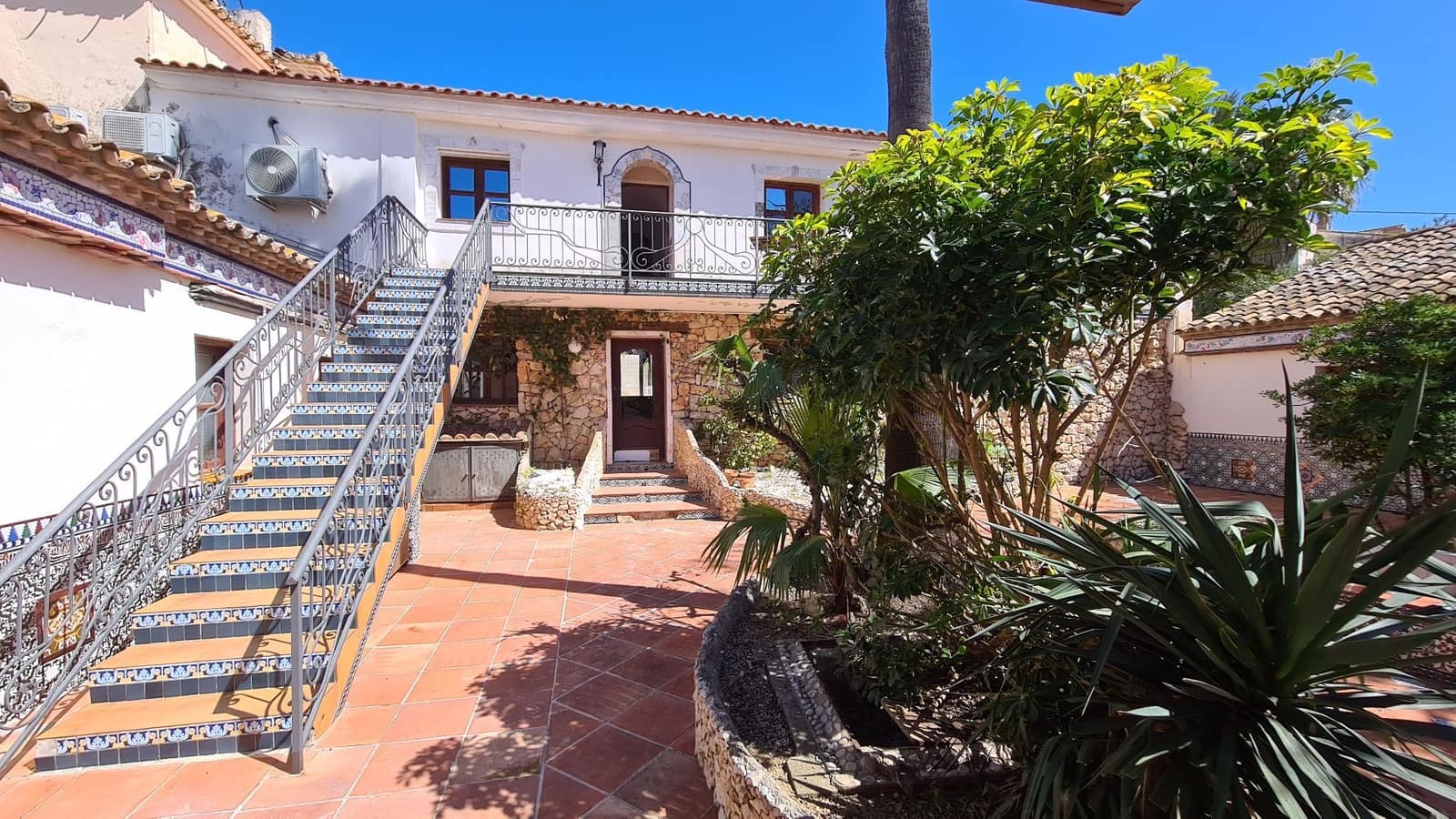 14 soveværelse Finca/Landehus til salg i Denia med garage - € 1.250.000 (Ref: 9796125)