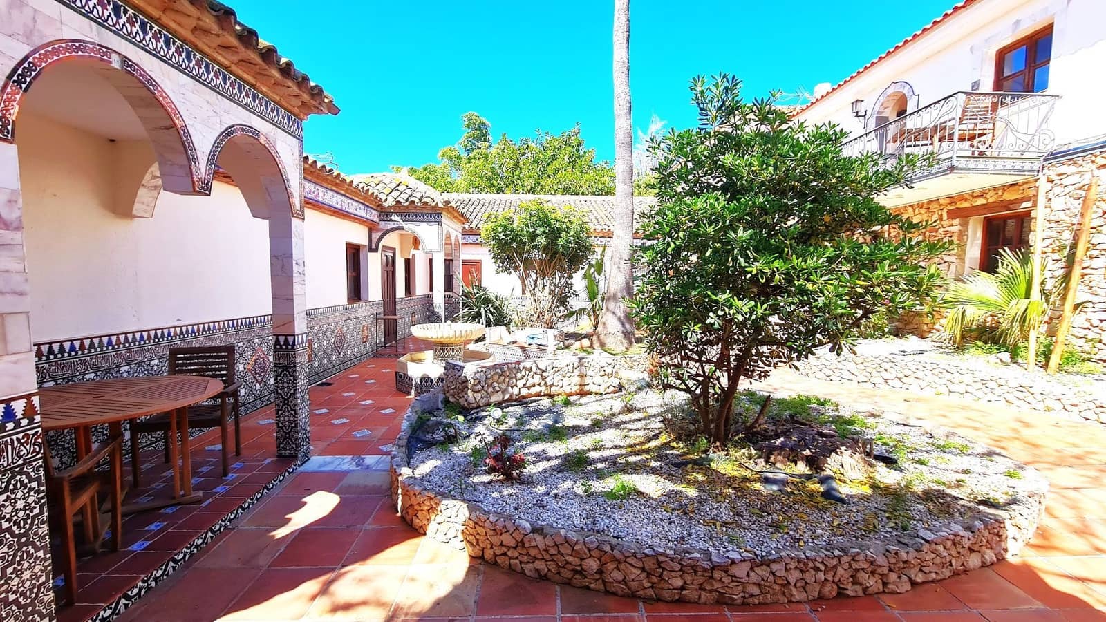 14 soveværelse Finca/Landehus til salg i Denia med garage - € 1.250.000 (Ref: 9796125)