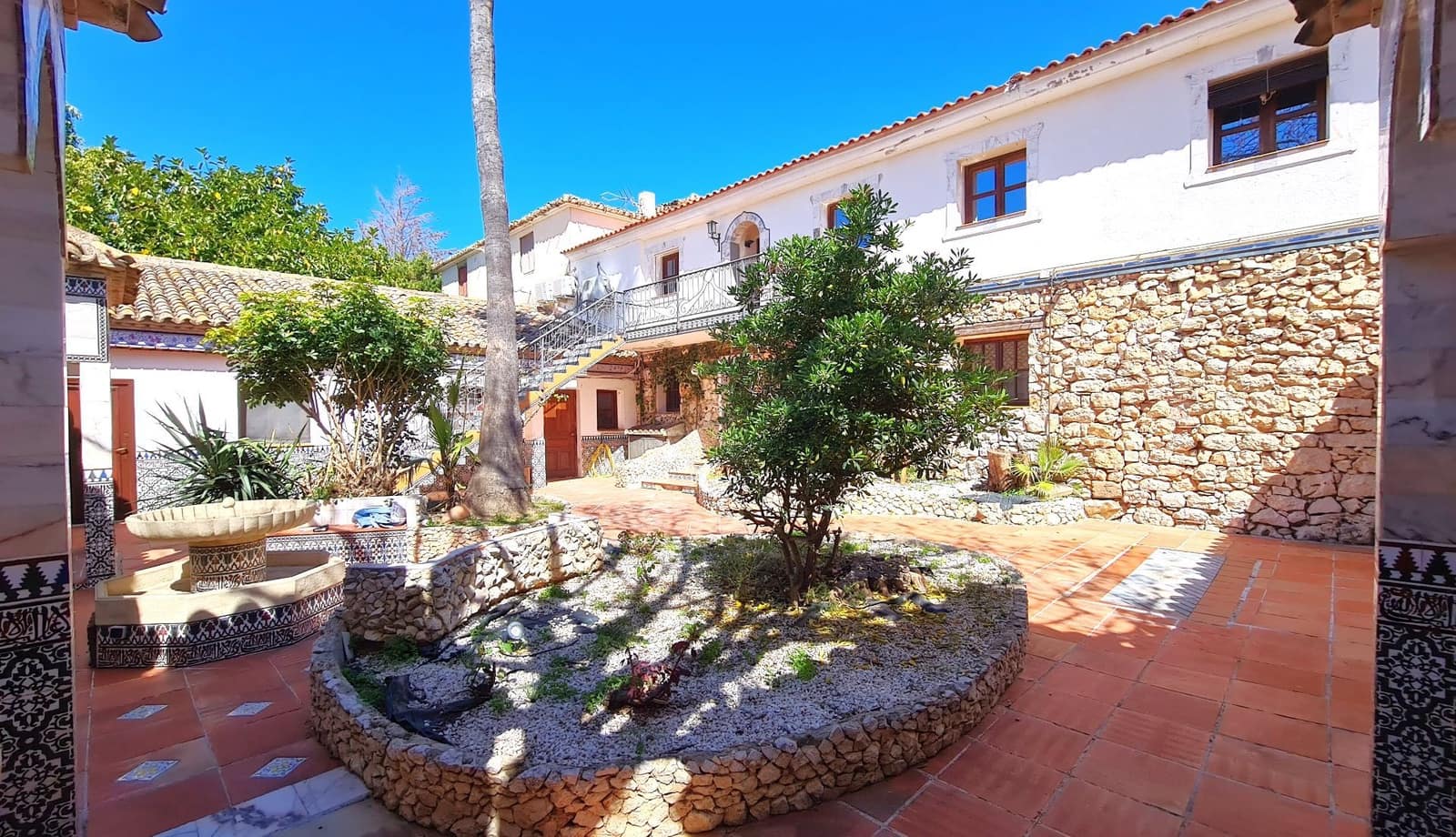 14 soveværelse Finca/Landehus til salg i Denia med garage - € 1.250.000 (Ref: 9796125)