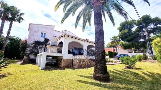 3 soverom Villa til salgs i Cap Martí - El Tossalet - Pinomar, Javea / Xàbia med svømmebasseng garasje - € 650 000 (Ref: 9819859)