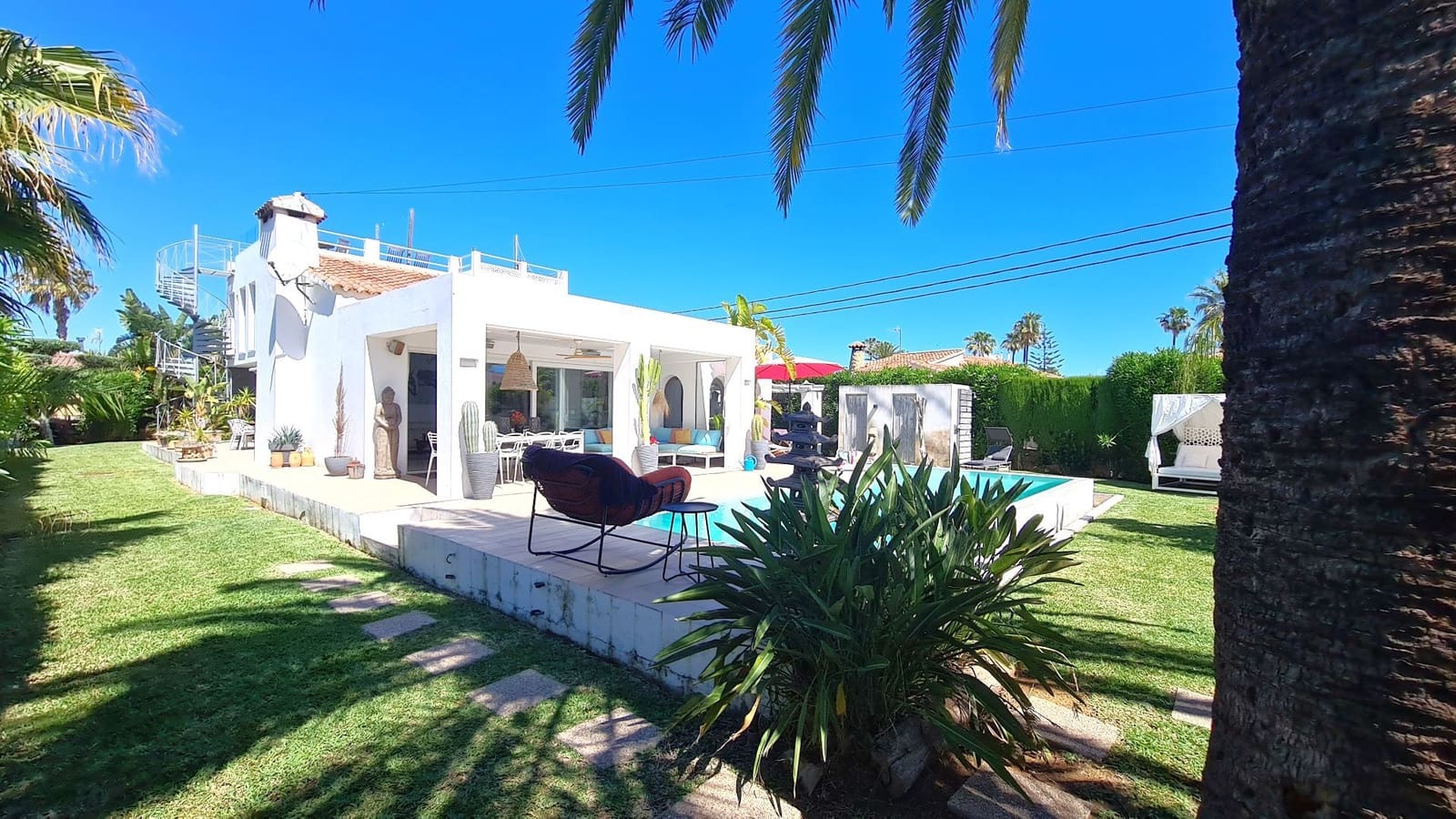 4 quarto Moradia para venda em Denia com piscina garagem - 980 000 € (Ref: 9842101)