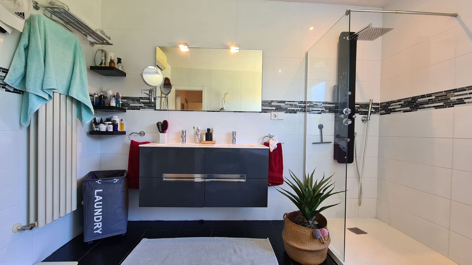 4 quarto Moradia para venda em Denia com piscina garagem - 980 000 € (Ref: 9842101)
