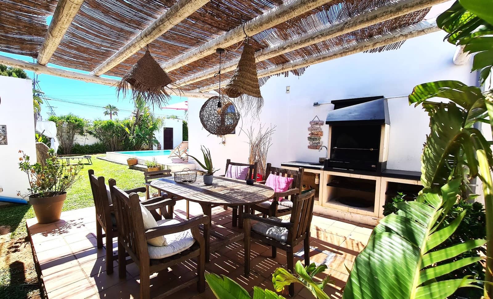 4 quarto Moradia para venda em Denia com piscina garagem - 980 000 € (Ref: 9842101)
