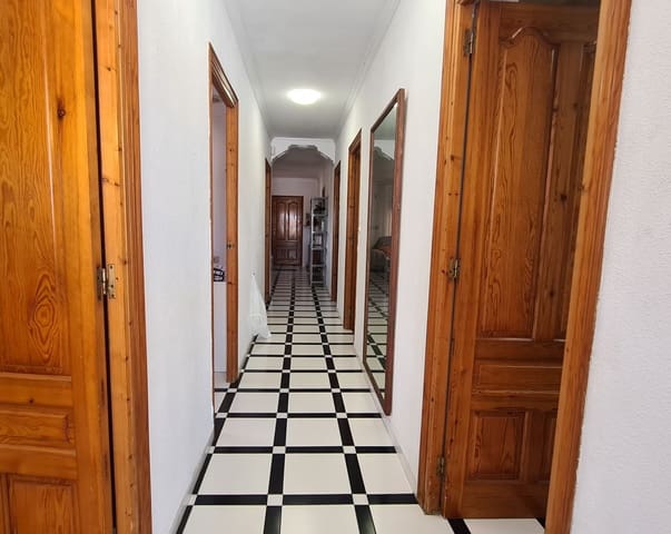 3 bedroom Villa for rent in Oliva Playa, Oliva with pool garage - € 1,800 (Ref: 9842102)