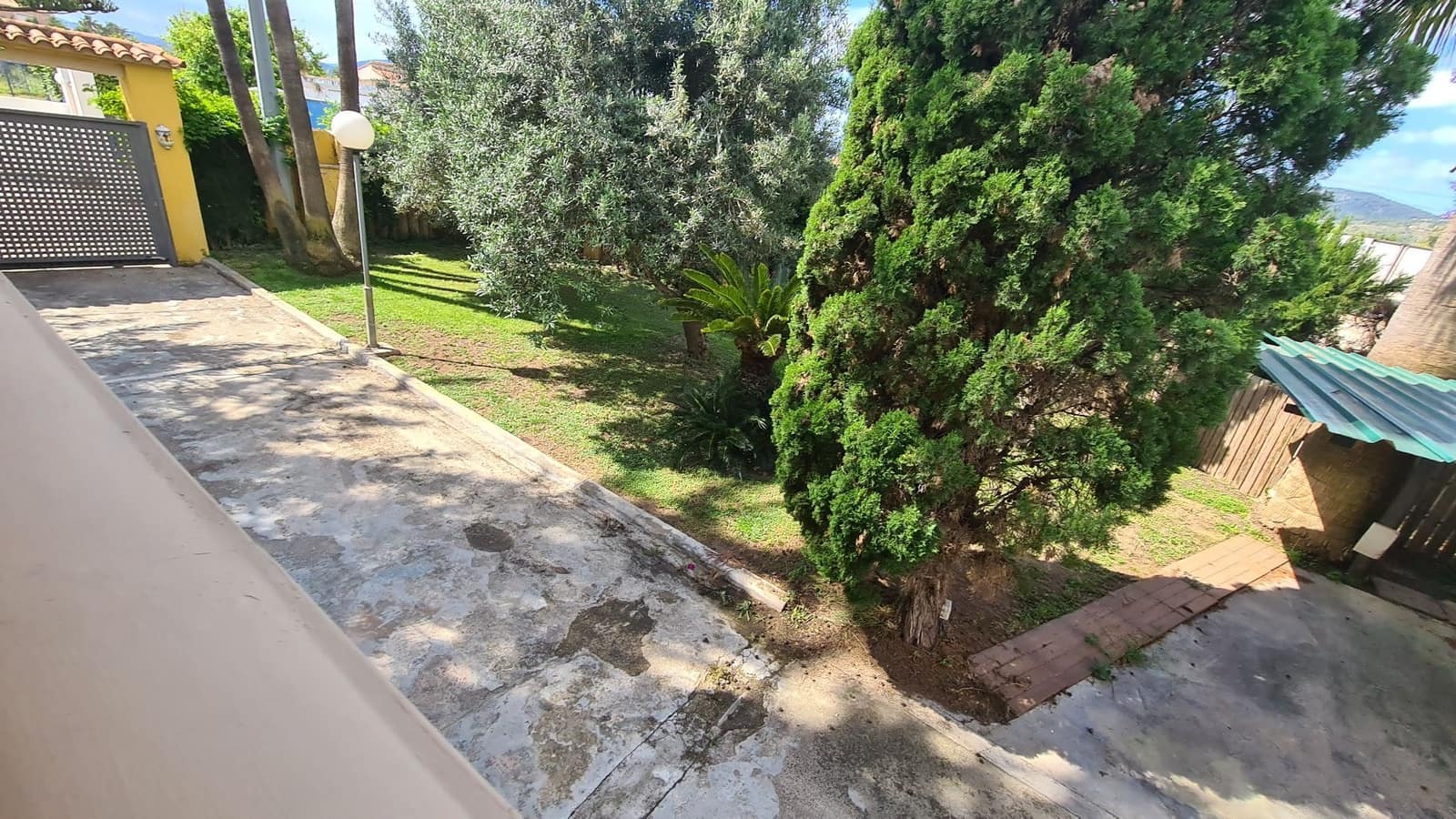 3 bedroom Villa for rent in Oliva with pool garage - € 1,800 (Ref: 9842102)
