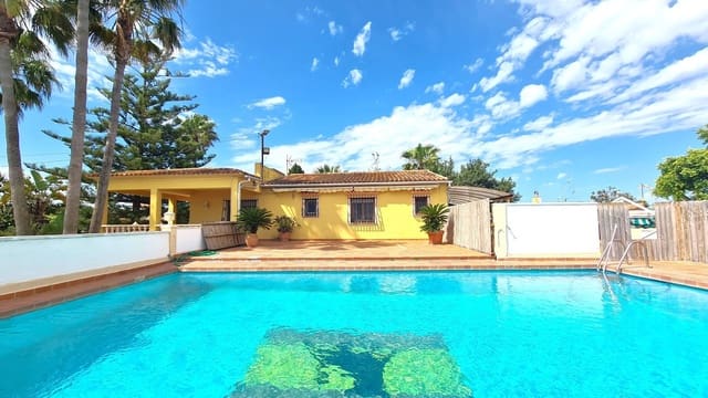 Villa/Maison de 3 chambres à louer à Oliva Playa, Oliva avec piscine garage - 1 800 € (Ref: 9842102)