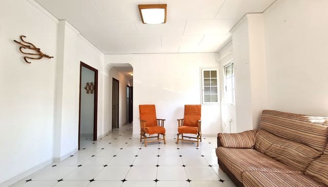 5 Zimmer Villa zu verkaufen in Oliva Playa, Oliva mit Garage - 500.000 € (Ref: 9919300)