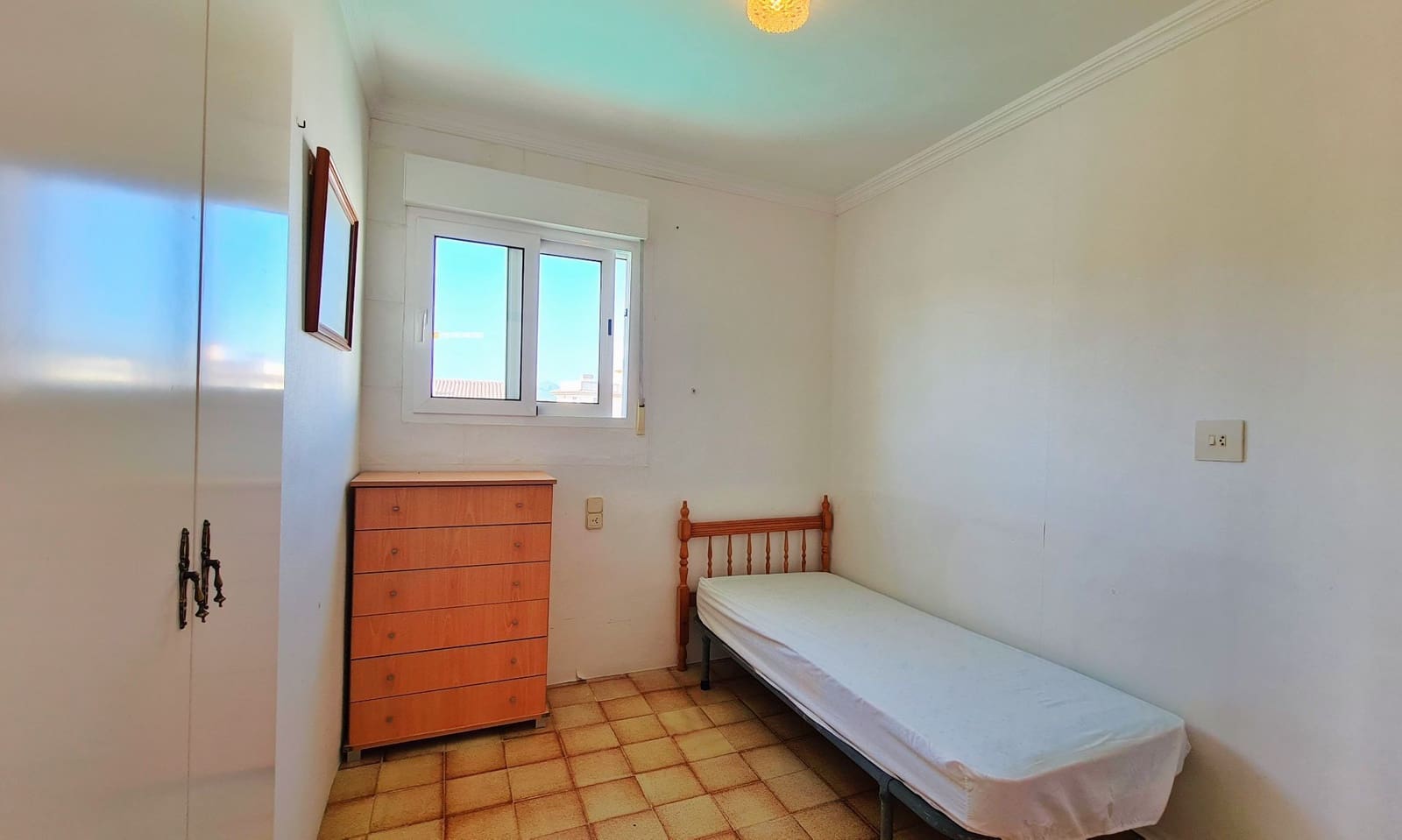 5 Zimmer Villa zu verkaufen in Oliva mit Garage - 500.000 € (Ref: 9919300)