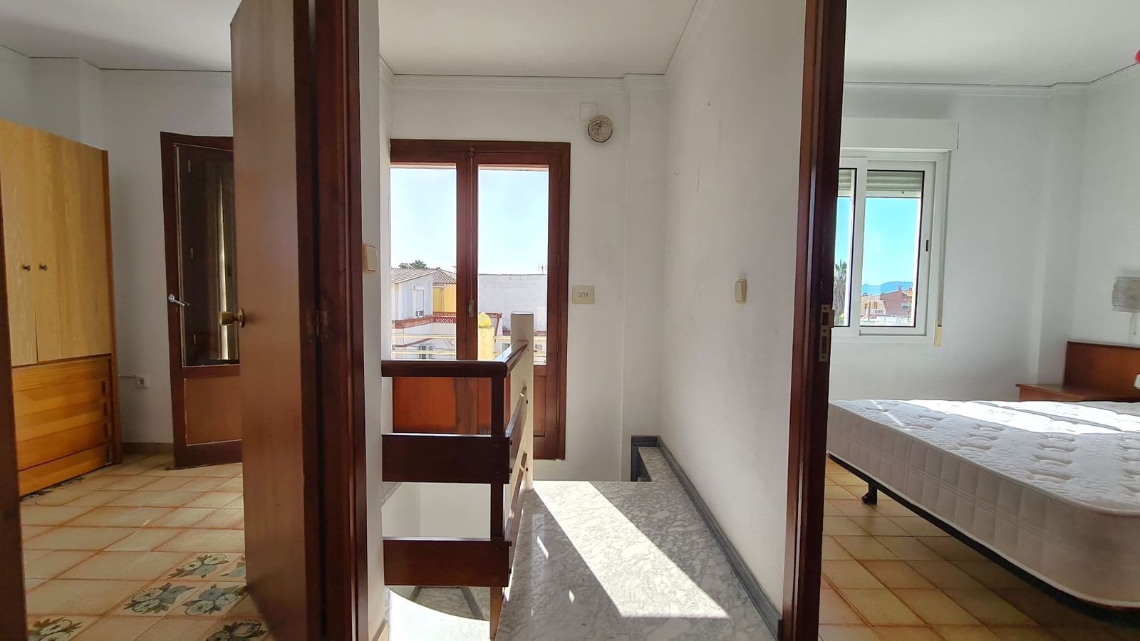 5 Zimmer Villa zu verkaufen in Oliva mit Garage - 500.000 € (Ref: 9919300)