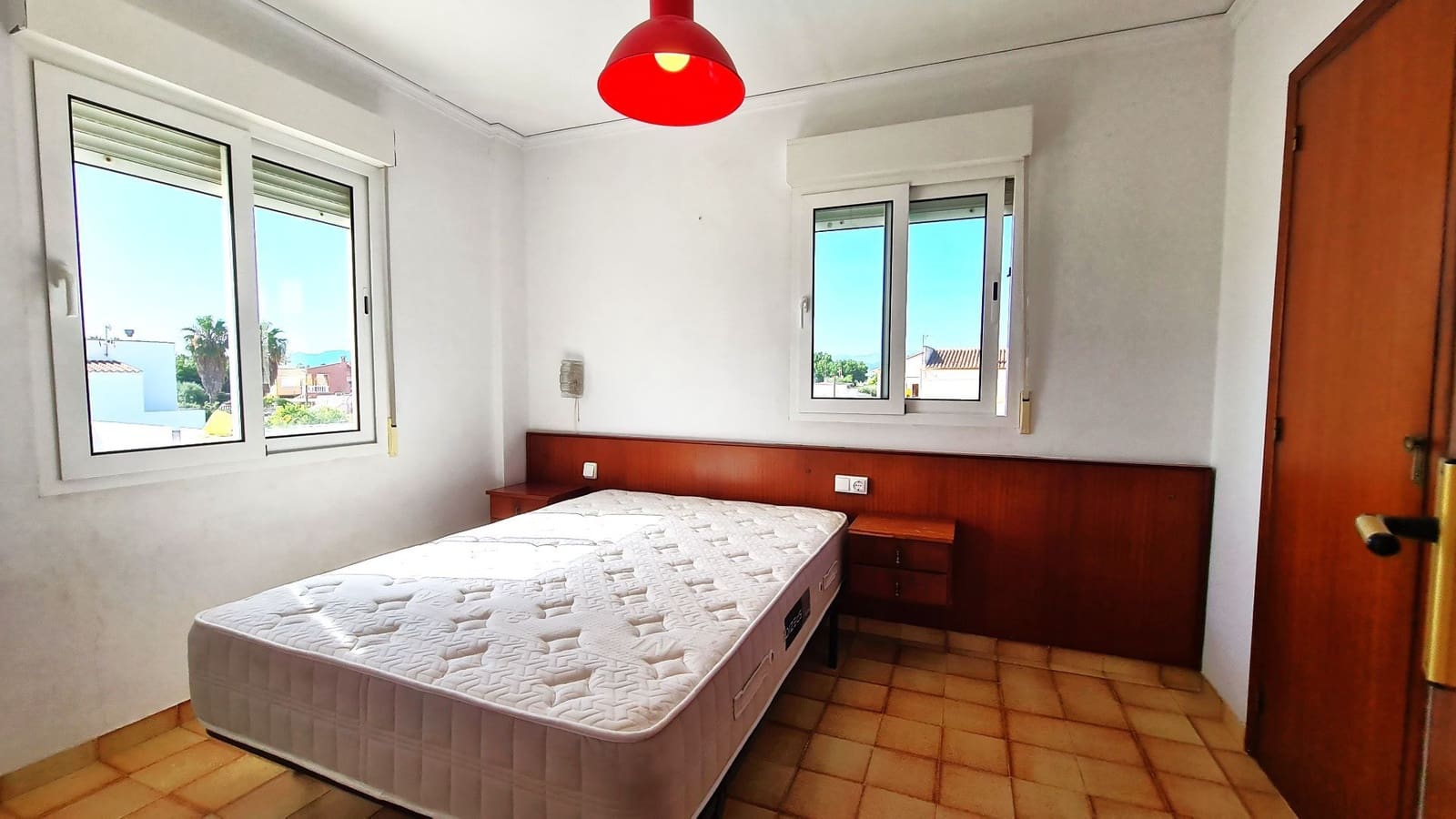 5 Zimmer Villa zu verkaufen in Oliva mit Garage - 500.000 € (Ref: 9919300)