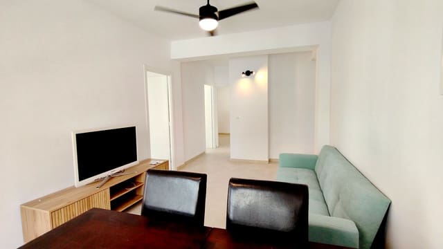 Piso de 3 habitaciones en Oliva Pueblo, Oliva en alquiler - 800 € (Ref: 9928678)