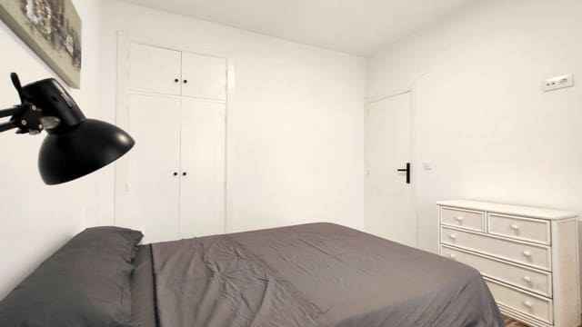 Appartement de 3 chambres à louer à Oliva Pueblo, Oliva - 800 € (Ref: 9928678)