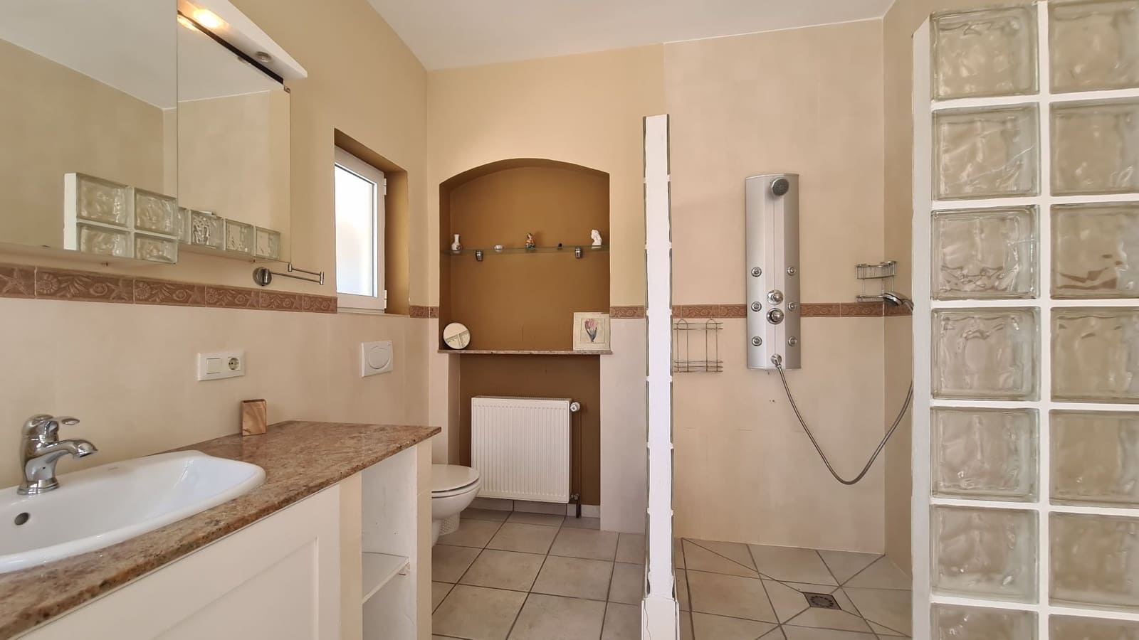 4 sovrum Villa till salu i Els Poblets med pool garage - 600 000 € (Ref: 9941697)