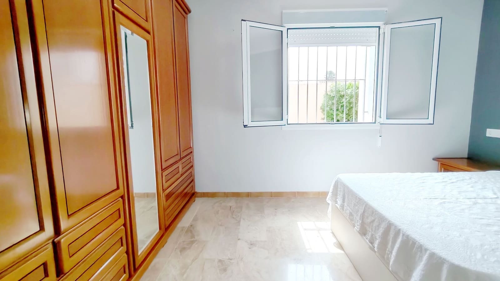 3 bedroom Villa for sale in Els Poblets with pool garage - € 660,000 (Ref: 9966084)