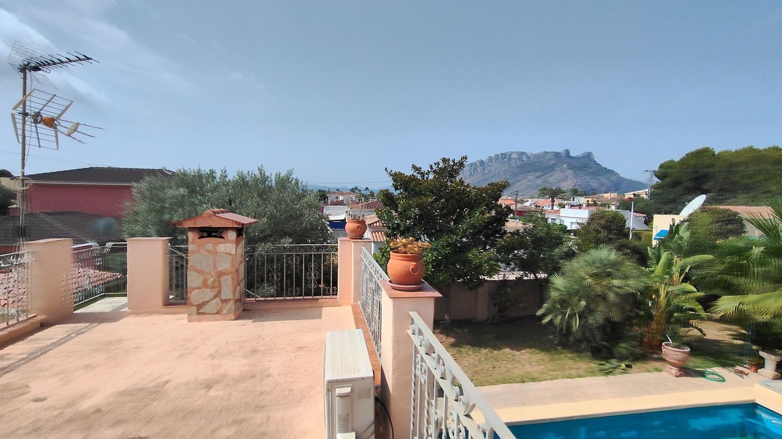 3 bedroom Villa for sale in Els Poblets with pool garage - € 660,000 (Ref: 9966084)