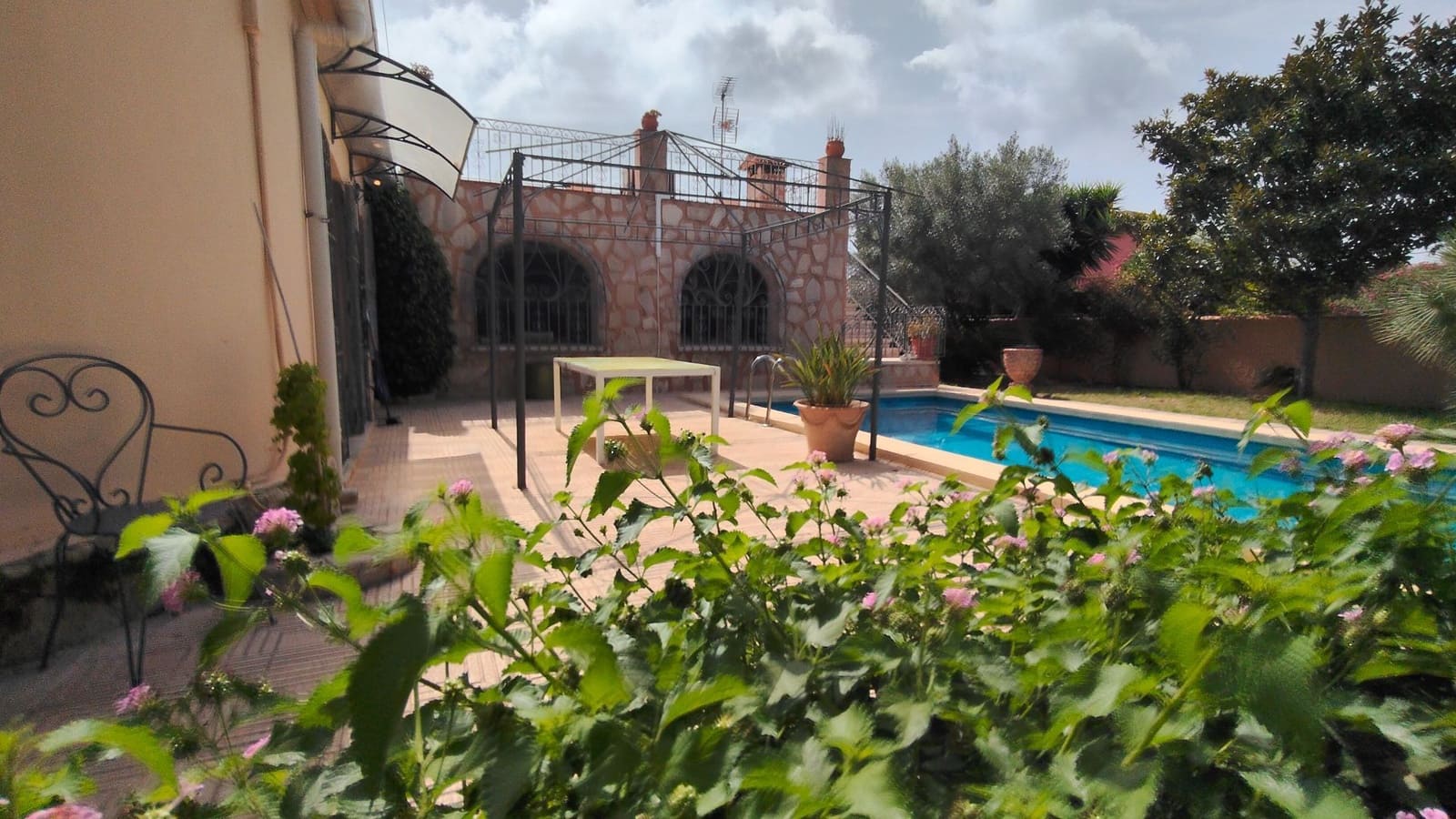 3 bedroom Villa for sale in Els Poblets with pool garage - € 660,000 (Ref: 9966084)