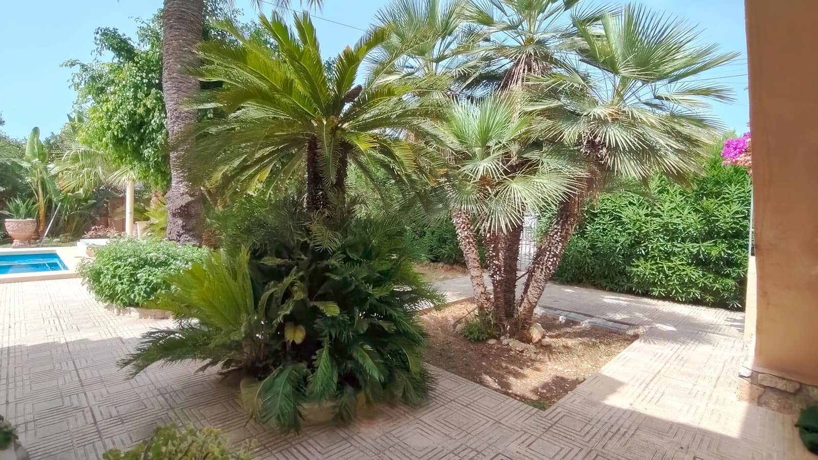 3 bedroom Villa for sale in Els Poblets with pool garage - € 660,000 (Ref: 9966084)