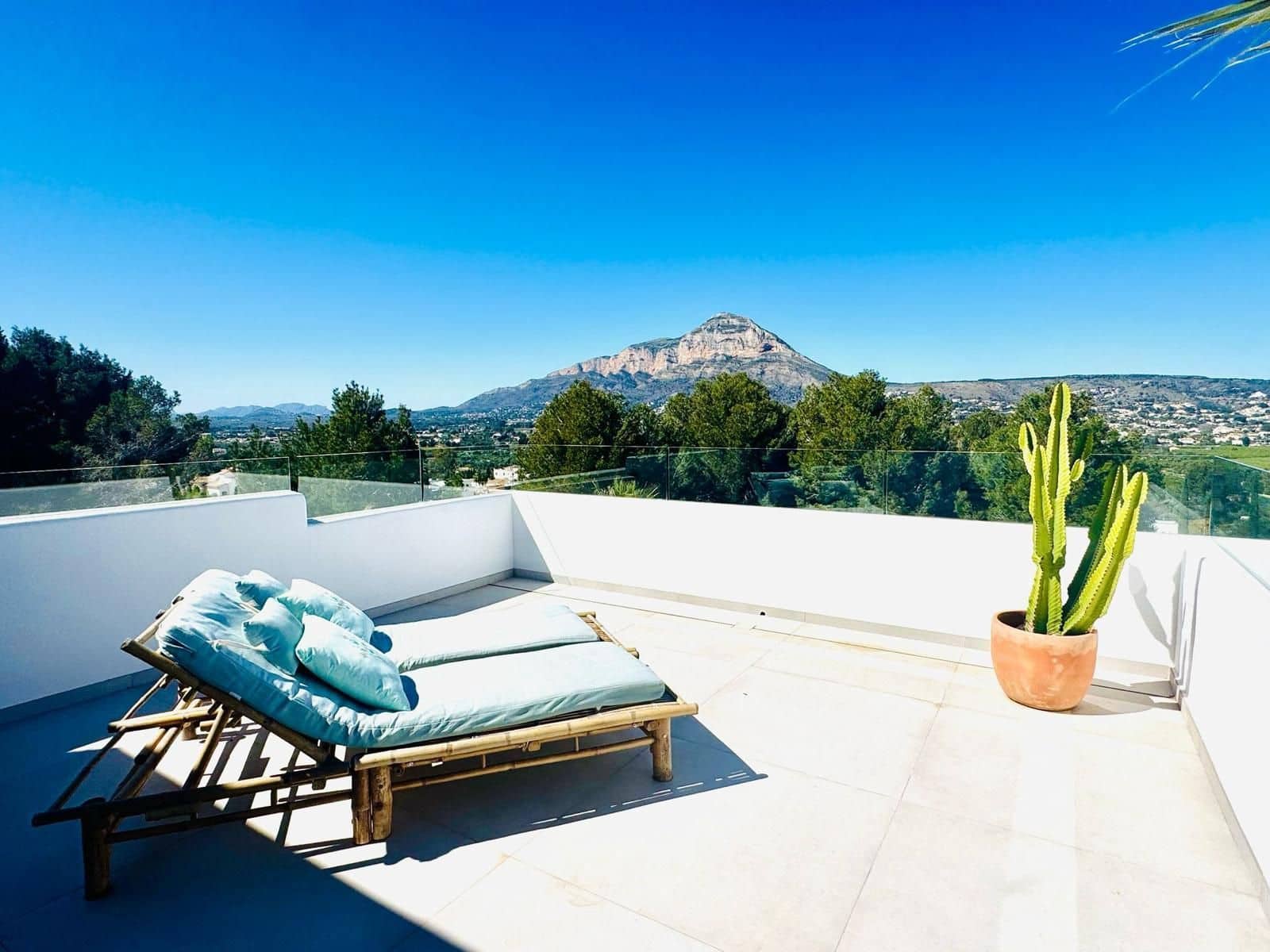 4 bedroom Villa for sale in Javea / Xabia with pool garage - € 1,950,000 (Ref: 9969172)