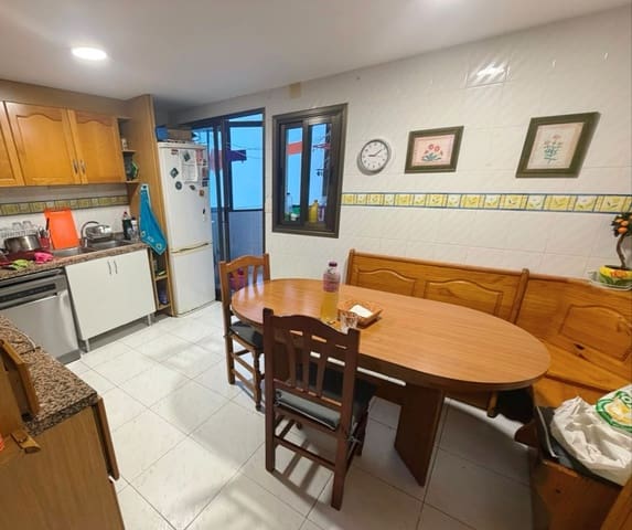 3 soveværelse Lejlighed til salg i Gandia - € 240.000 (Ref: 9978128)