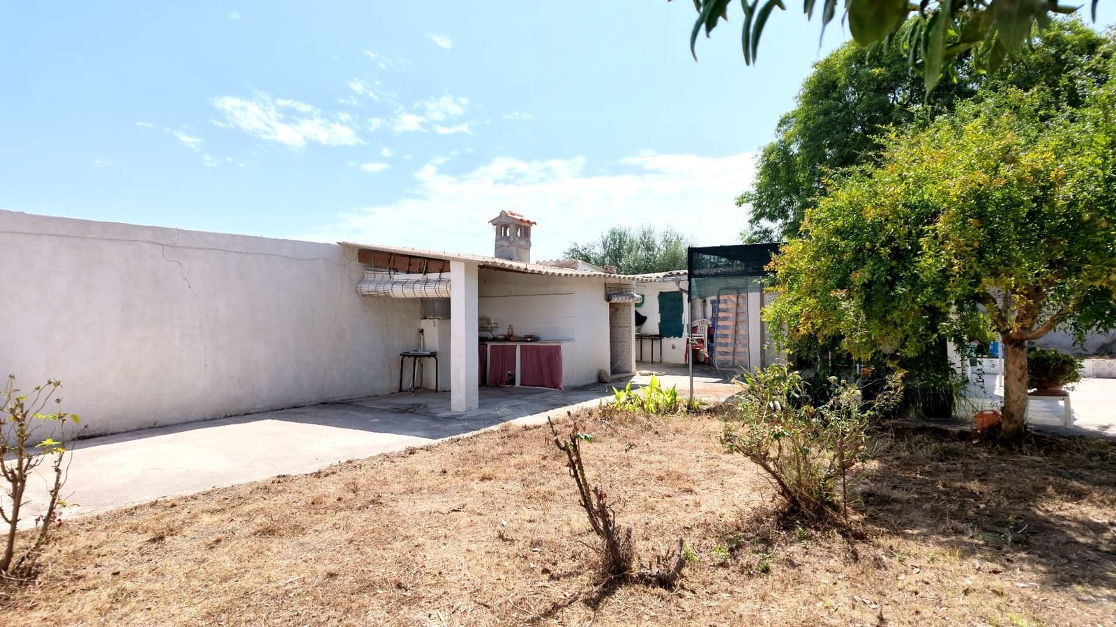 Chalet de 3 habitaciones en Oliva en venta con garaje - 170.000 € (Ref: 9980165)