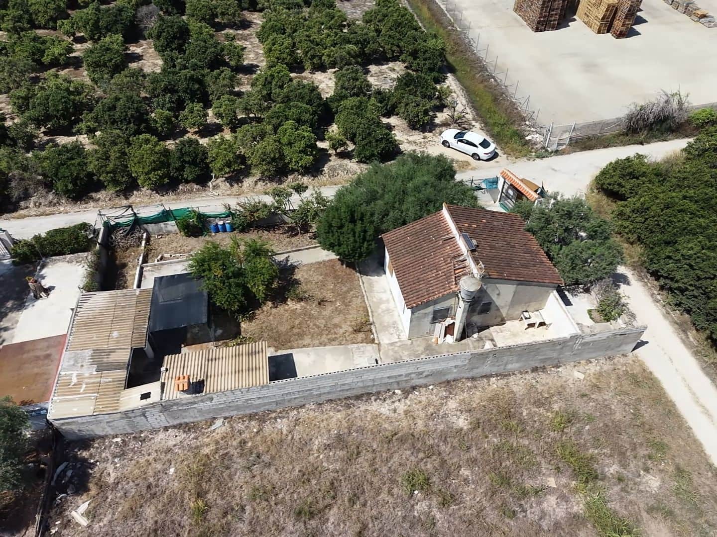 Chalet de 3 habitaciones en Oliva en venta con garaje - 170.000 € (Ref: 9980165)