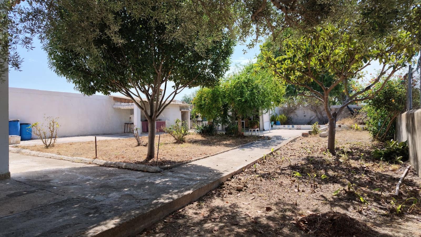 Chalet de 3 habitaciones en Oliva en venta con garaje - 170.000 € (Ref: 9980165)