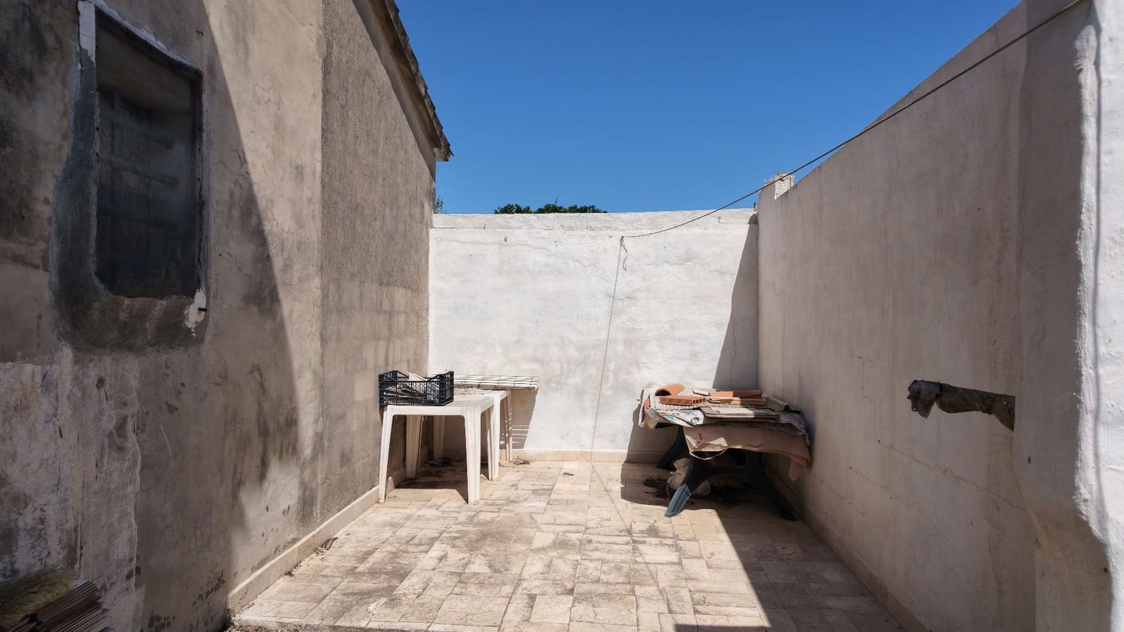 Chalet de 3 habitaciones en Oliva en venta con garaje - 170.000 € (Ref: 9980165)