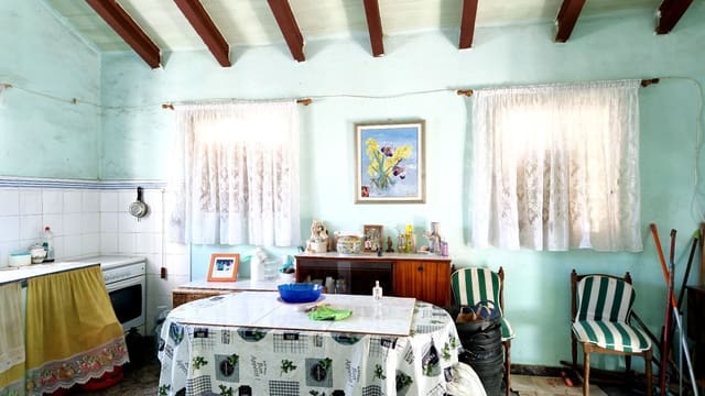 Chalet de 3 habitaciones en Oliva Playa, Oliva en venta con garaje - 170.000 € (Ref: 9980165)