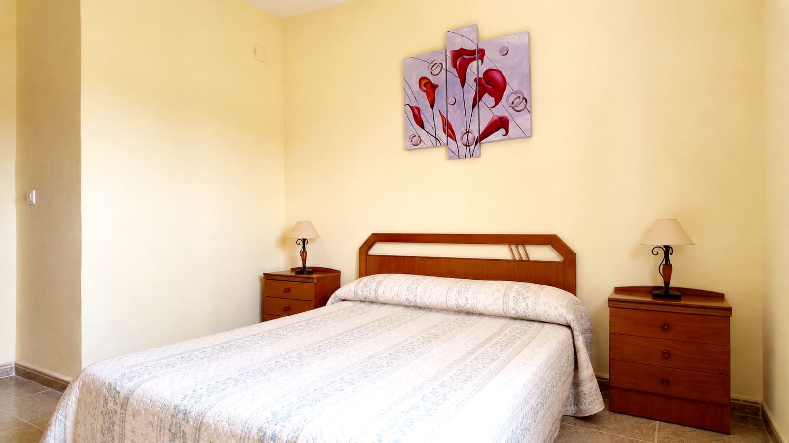5 Zimmer Villa zu verkaufen in Oliva Nova mit Garage - 380.000 € (Ref: 9980166)
