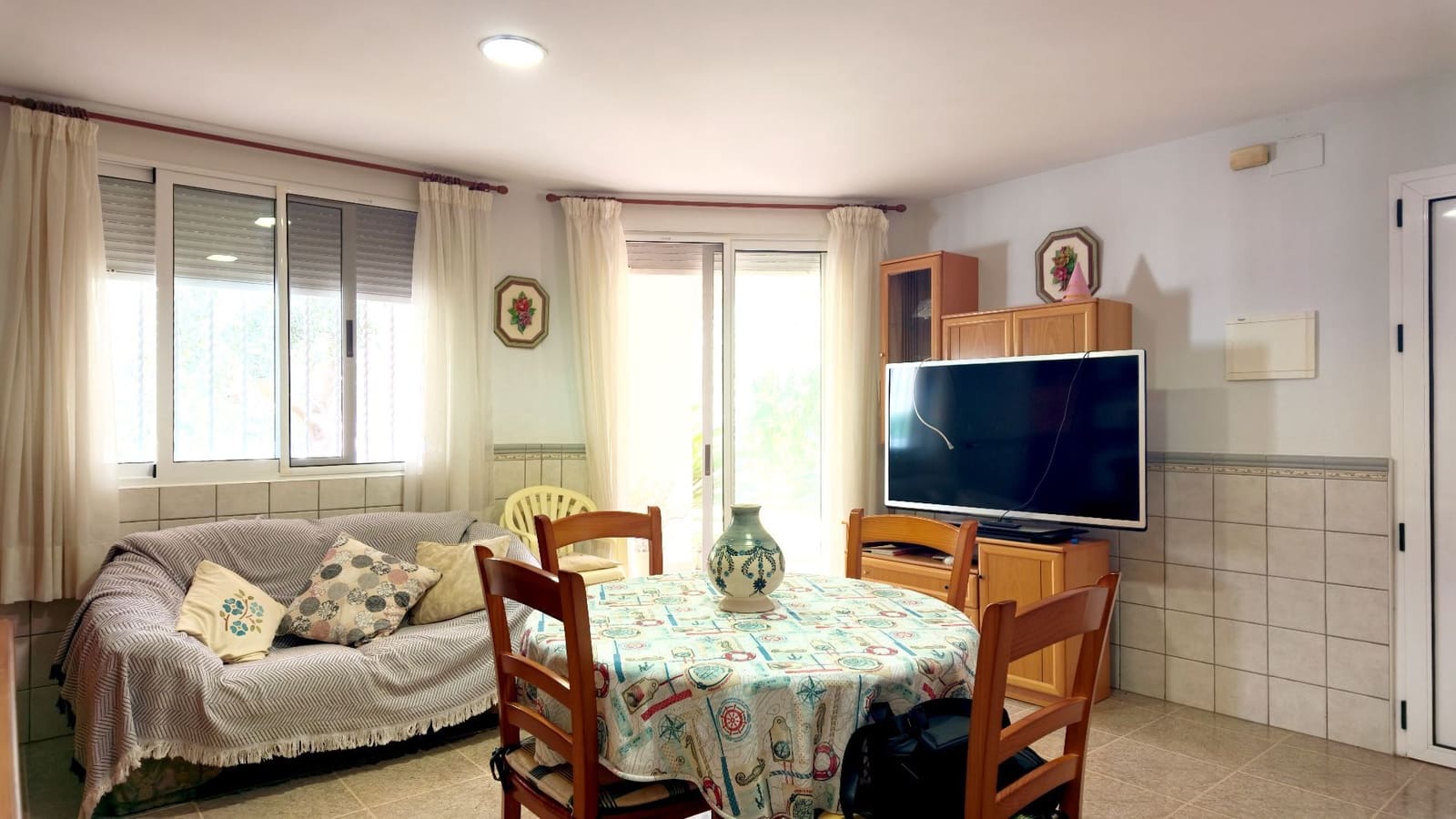 5 Zimmer Villa zu verkaufen in Oliva Nova mit Garage - 380.000 € (Ref: 9980166)