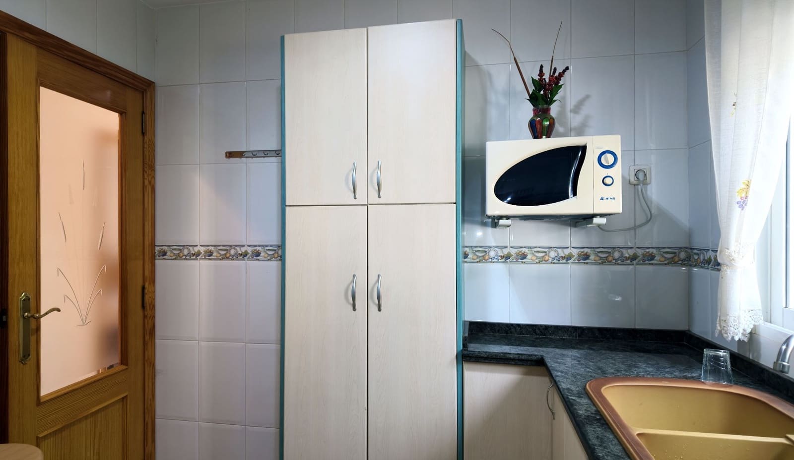 5 Zimmer Villa zu verkaufen in Oliva Nova mit Garage - 380.000 € (Ref: 9980166)