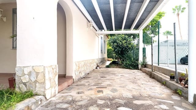 5 Zimmer Villa zu verkaufen in Oliva Nova, Oliva mit Garage - 380.000 € (Ref: 9980166)