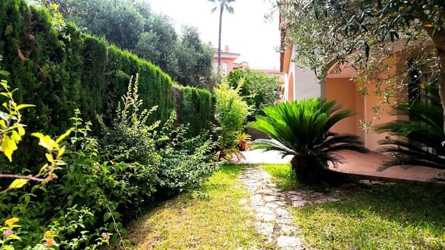 5 Zimmer Villa zu verkaufen in Oliva Nova, Oliva mit Garage - 380.000 € (Ref: 9980166)