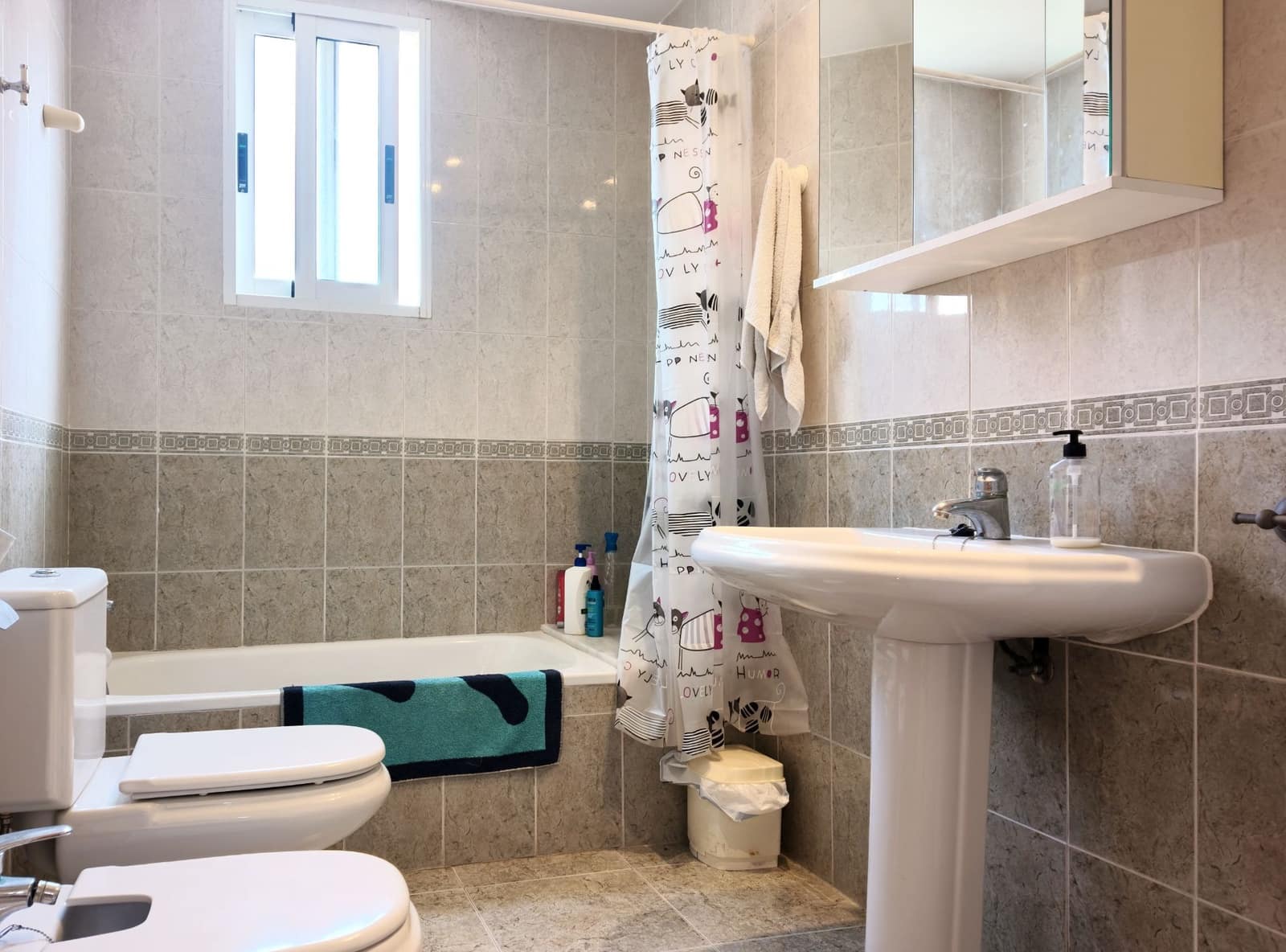 5 Zimmer Villa zu verkaufen in Oliva Nova mit Garage - 380.000 € (Ref: 9980166)
