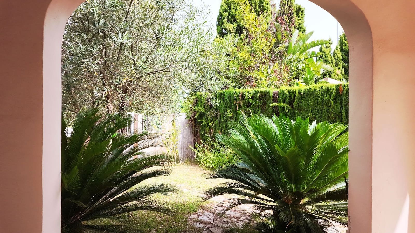 5 Zimmer Villa zu verkaufen in Oliva Nova mit Garage - 380.000 € (Ref: 9980166)