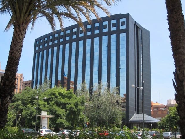 Office for rent in Mestalla, Valencia city - € 339 (Ref: 9420717)