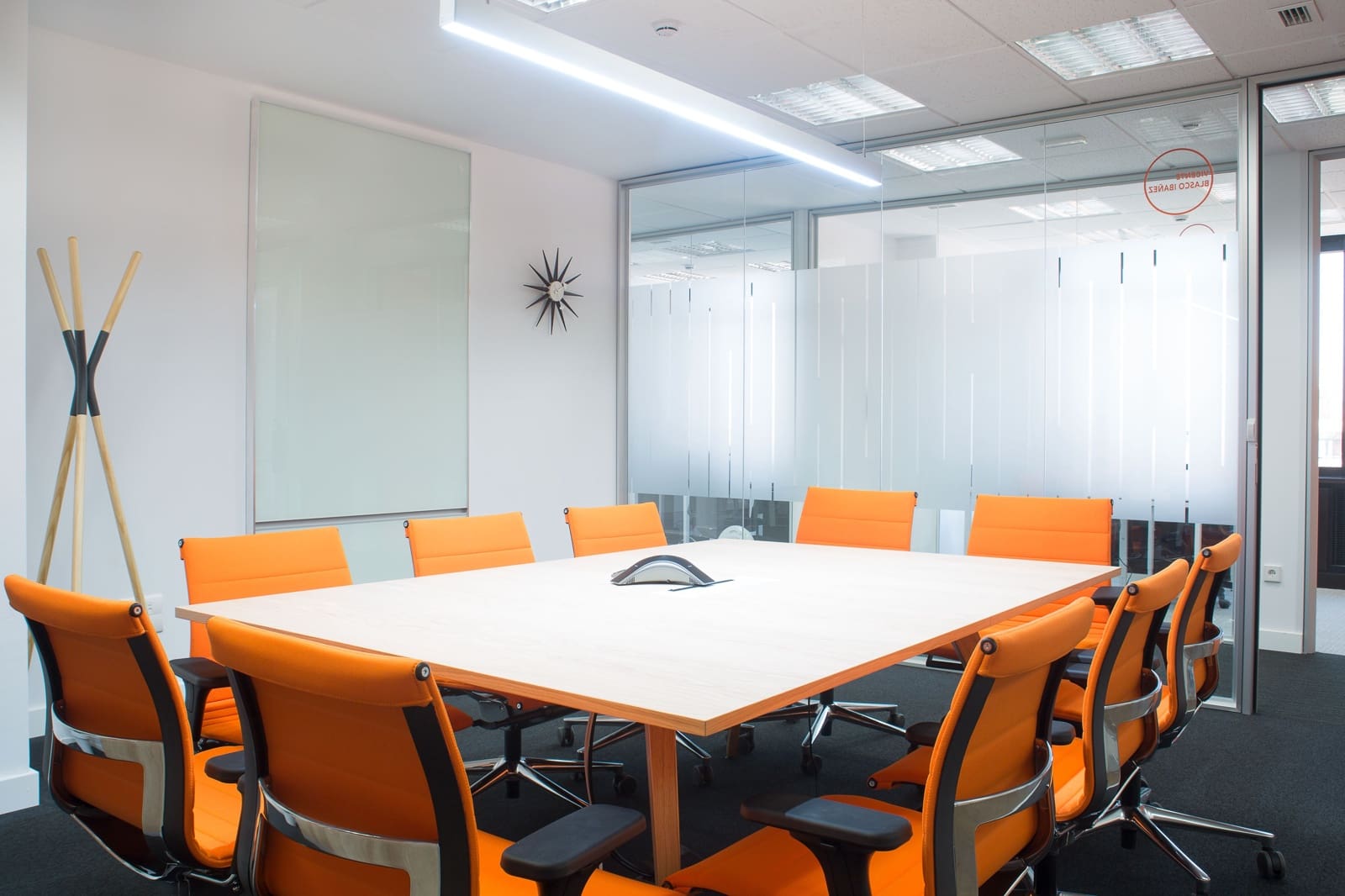 Kontor til leje i Valencia by - € 299 (Ref: 9420731)