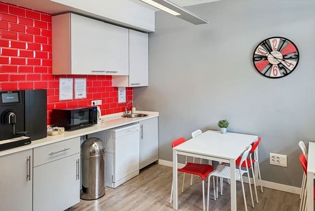 Toimisto vuokrattavana paikassa Bilbao - 1 039 € (Ref: 9420748)