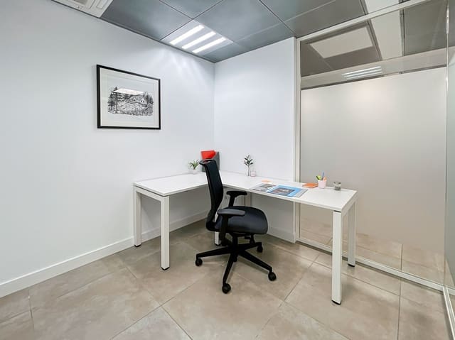 Büro zu vermieten in Zaragoza Stadt - 189 € (Ref: 9420768)